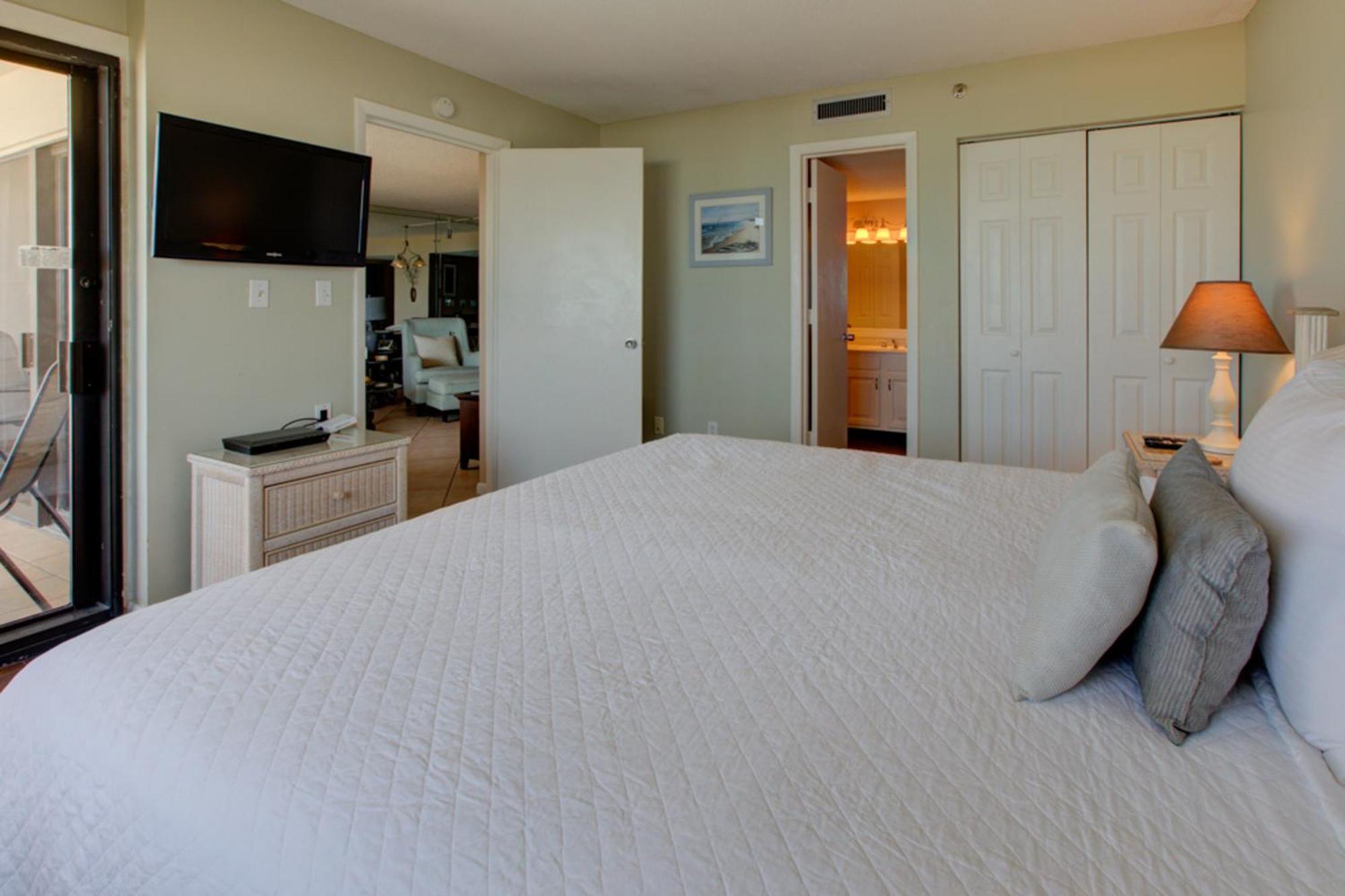 Emerald Towers Destin Room photo
